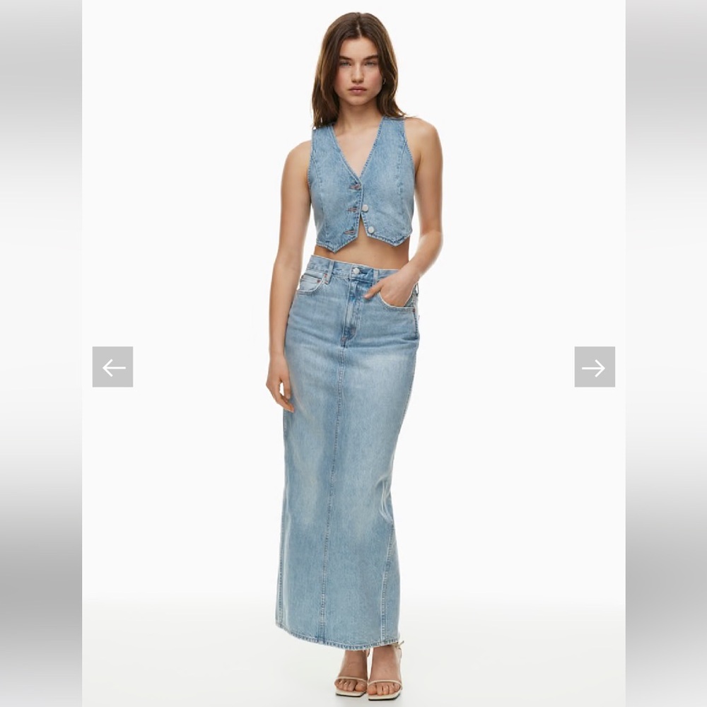 Aritzia Denim Forum The '90s Pencil Maxi Denim Skirt - size 23